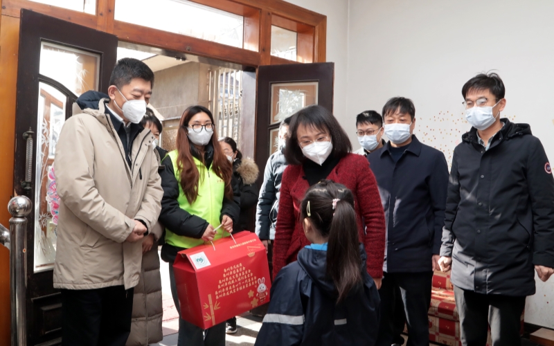 泰州市啟動困境兒童新春關愛行動